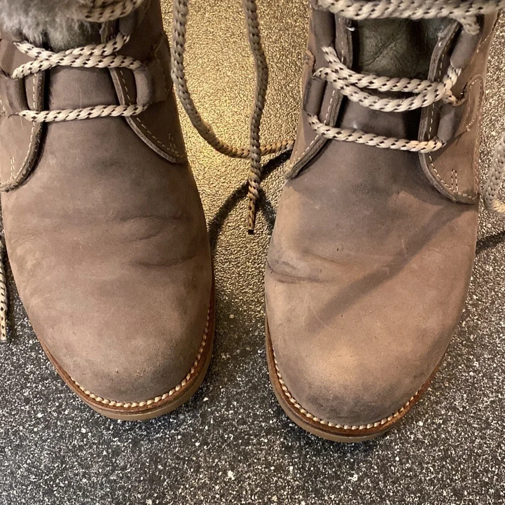 EMU women’s Preston boot in size 9